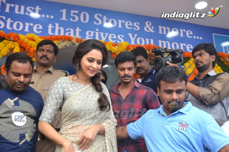 Rakul Preet Singh Launches BIG C Showroom @ Kurnool