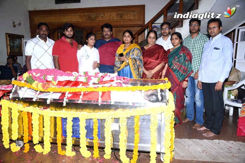 Celebs & Politicians Pay Homage To Madala Ranga Rao