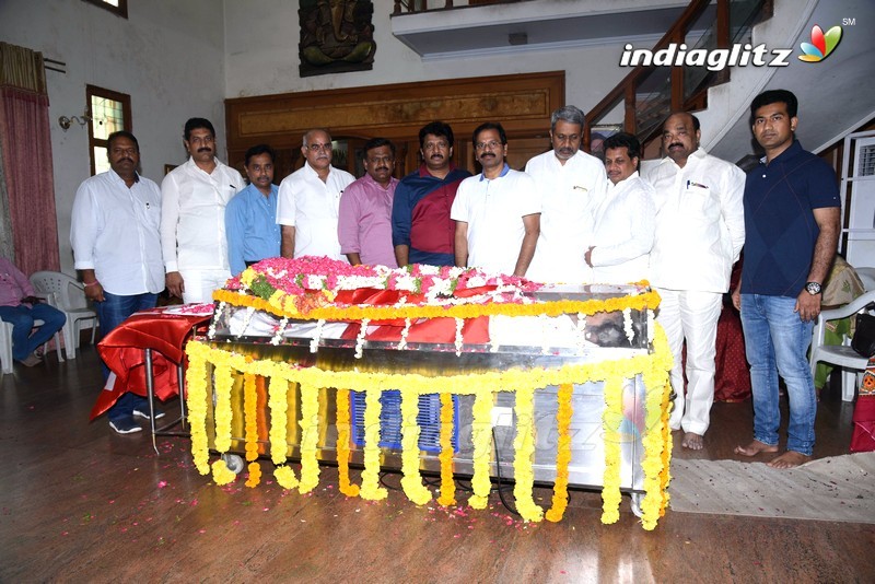 Celebs & Politicians Pay Homage To Madala Ranga Rao