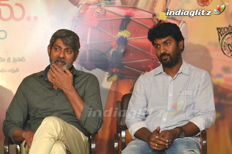 'Rarandoi Veduka Chudham' Press Meet