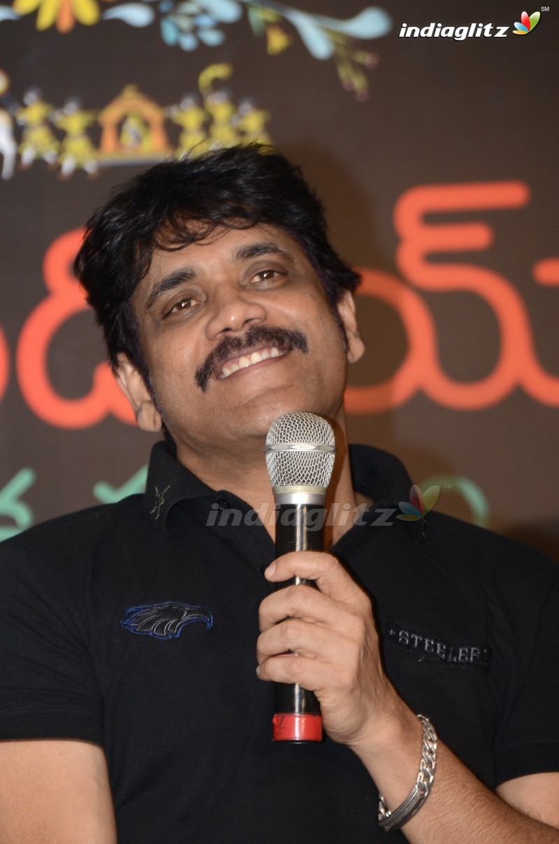 'Rarandoi Veduka Chudham' Success Meet