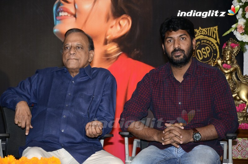 'Rarandoi Veduka Chudham' Success Meet