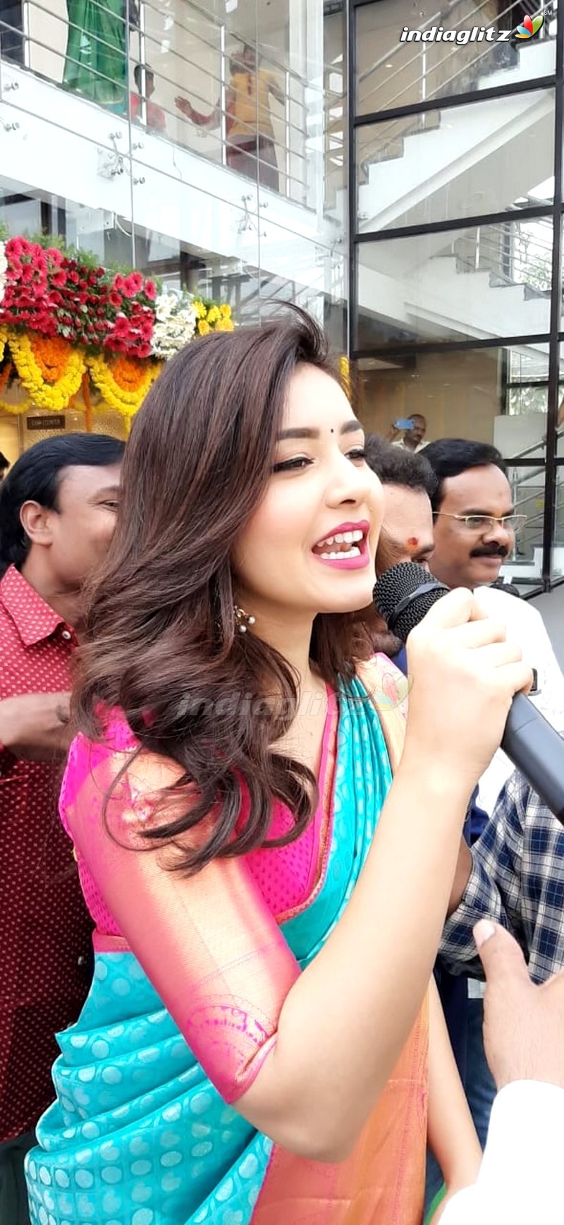 Rashi Khanna @ Store Launch