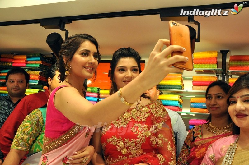 Rashi Khanna & Mehreen Launches KLM Fashion Mall