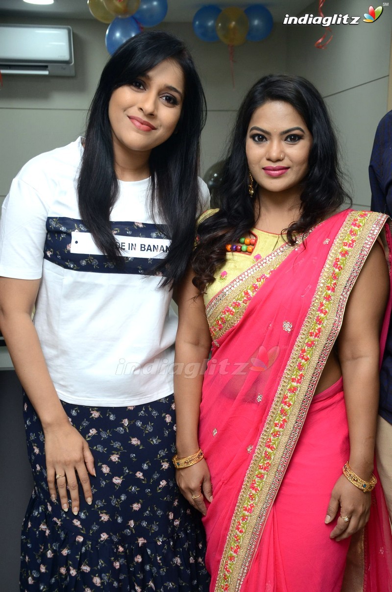 Rashmi Launches Be You Salon @ AS Rao Nagar