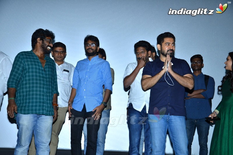 'Roshagadu' Team @ Sri Mayuri Theater