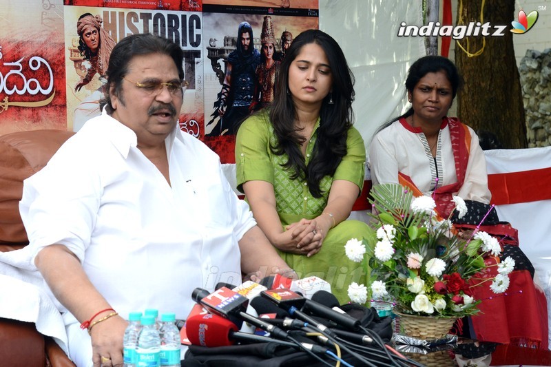 'Rudramadevi' Press Meet