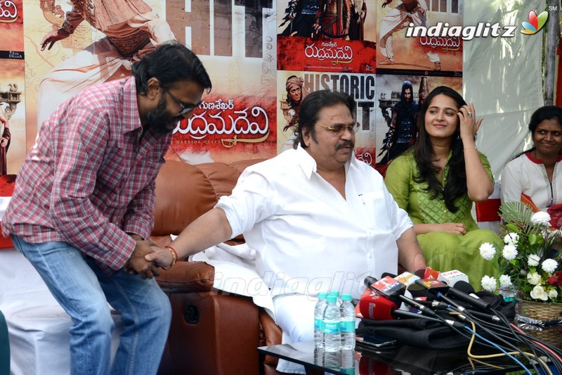 'Rudramadevi' Press Meet