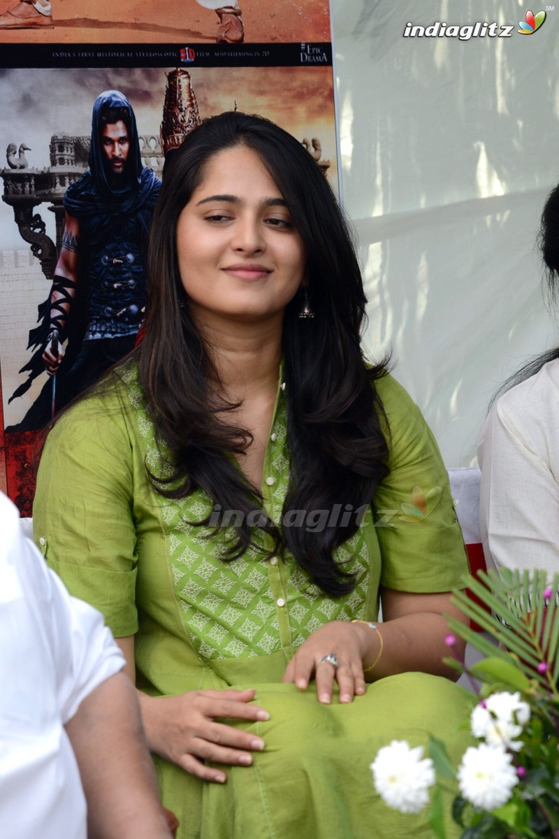 'Rudramadevi' Press Meet