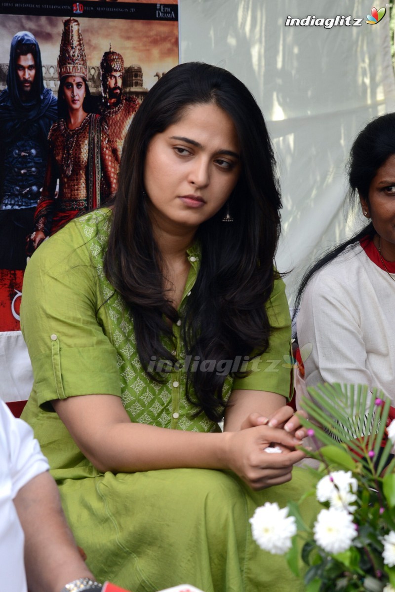 'Rudramadevi' Press Meet