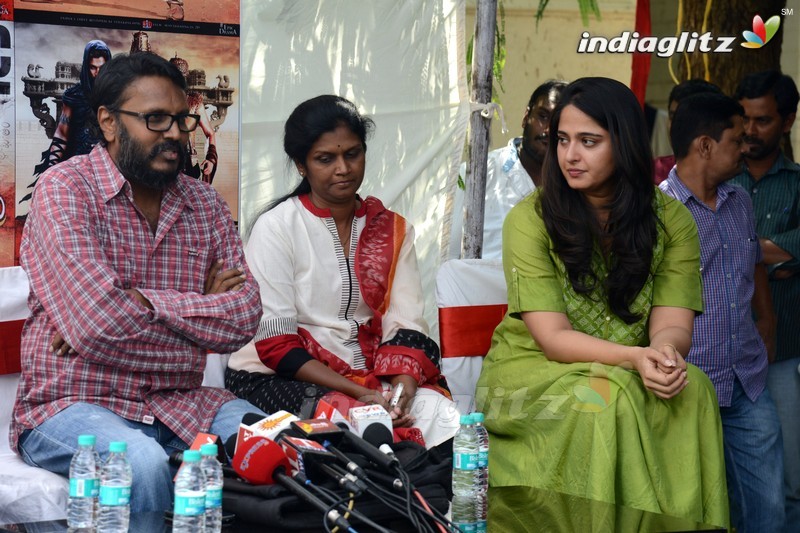 'Rudramadevi' Press Meet