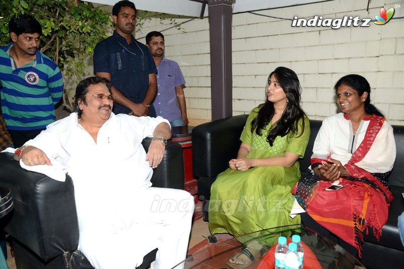 'Rudramadevi' Press Meet