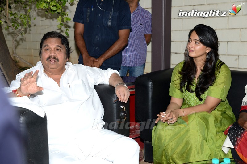 'Rudramadevi' Press Meet