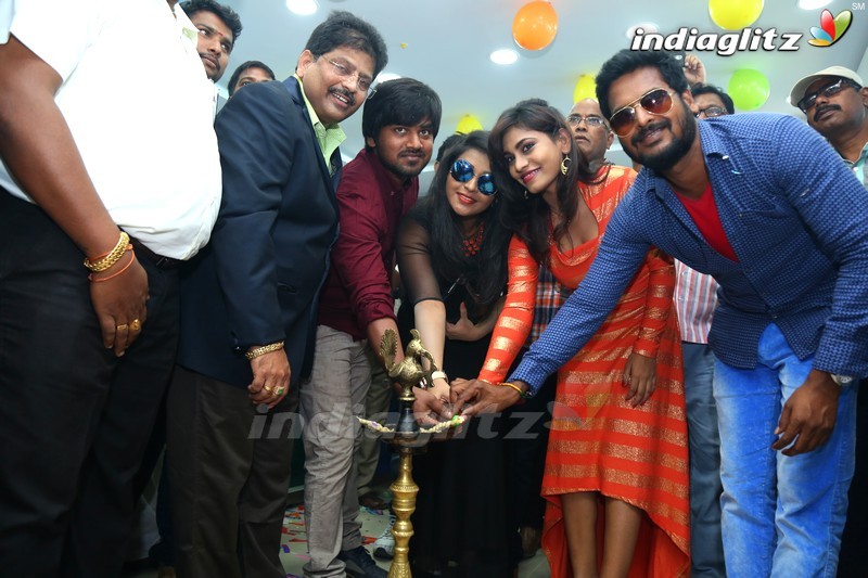 'Runam' Movie Team Launches Cellbay Shop At Nalgonda