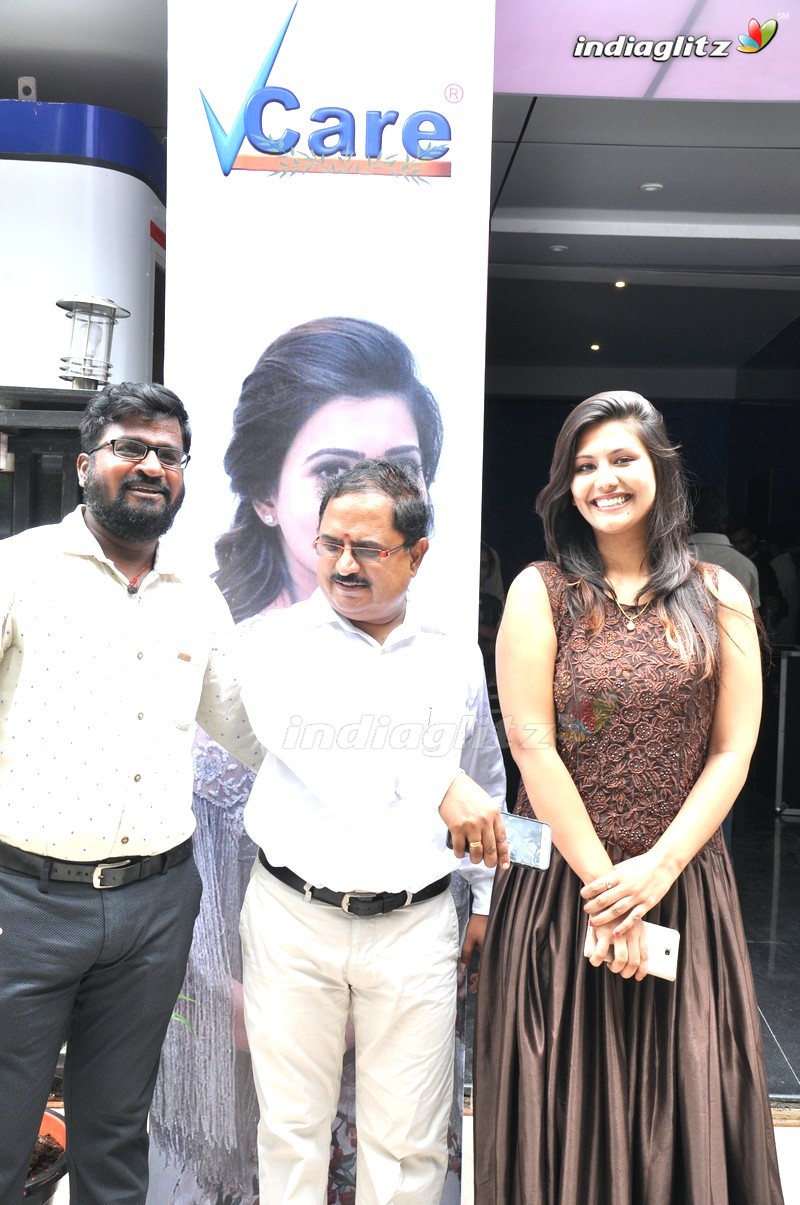 Samantha Inaugurates Vcare Super Speciality Clinic @ Banjara Hills