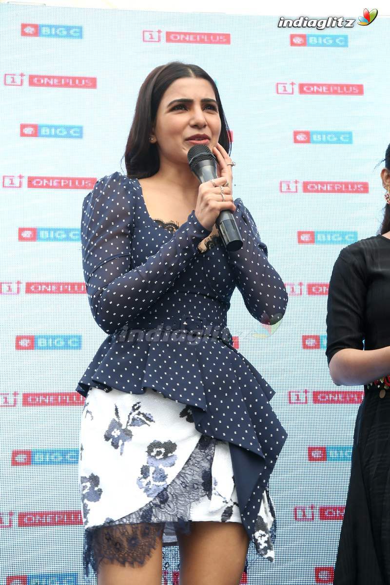 Samantha Launches Oneplus Mobile @ Big C