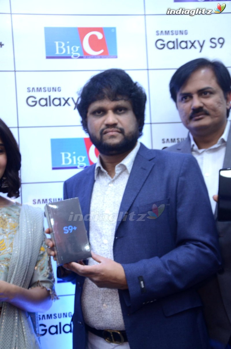 Samantha Launches Samsung S9 @ Bigc Kukatpally