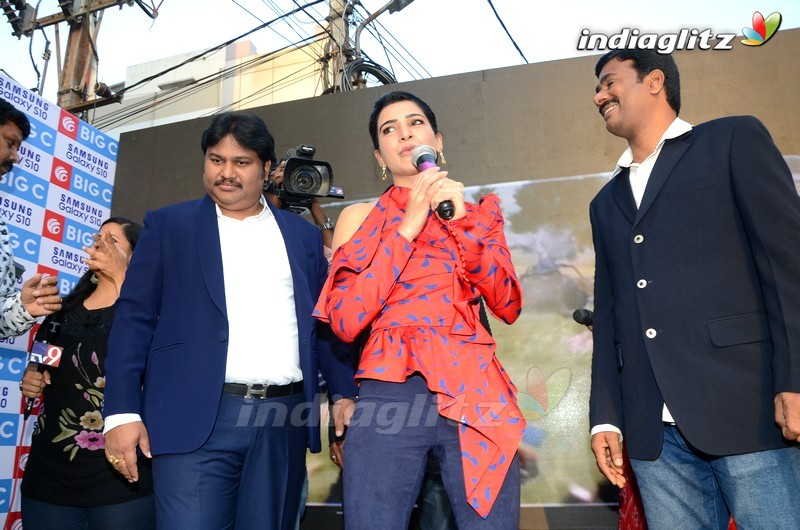 Samantha Launches Samsung Galaxy S10+ @ BigC