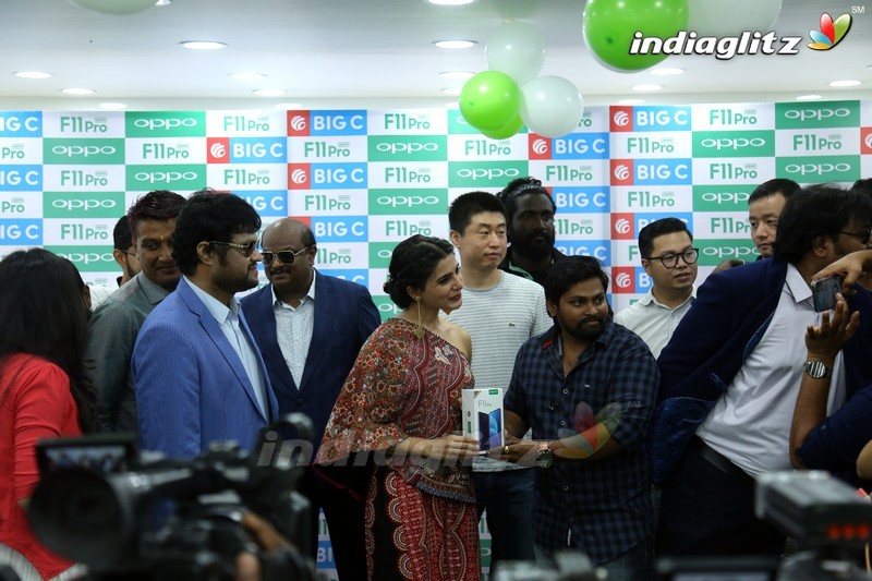 Samantha Launches Oppo F11 Pro @ Bigc In Vijayawada