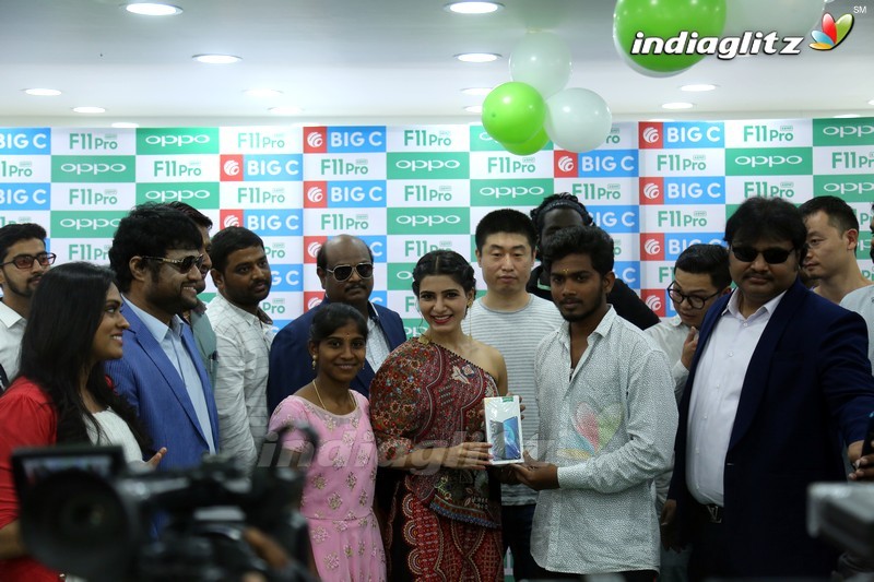 Samantha Launches Oppo F11 Pro @ Bigc In Vijayawada