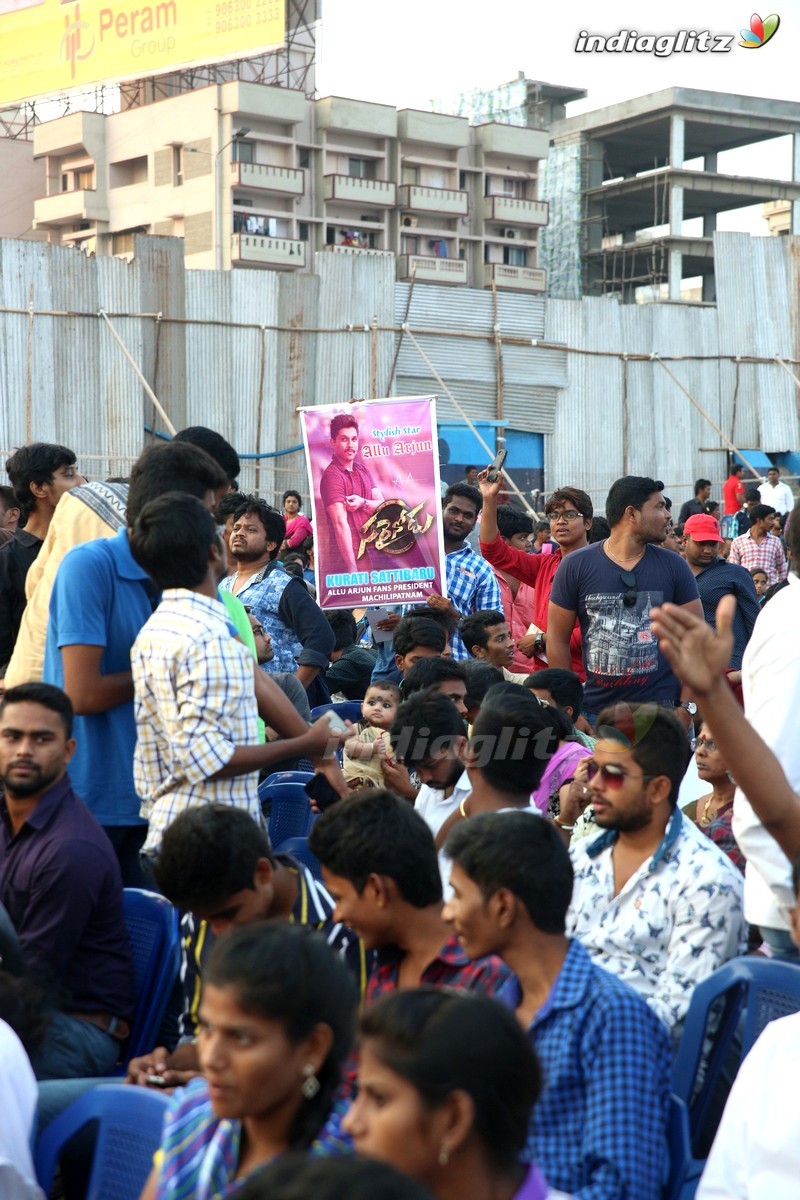 'Sarainodu' Audio Success Meet @ Vizag (Set-1)