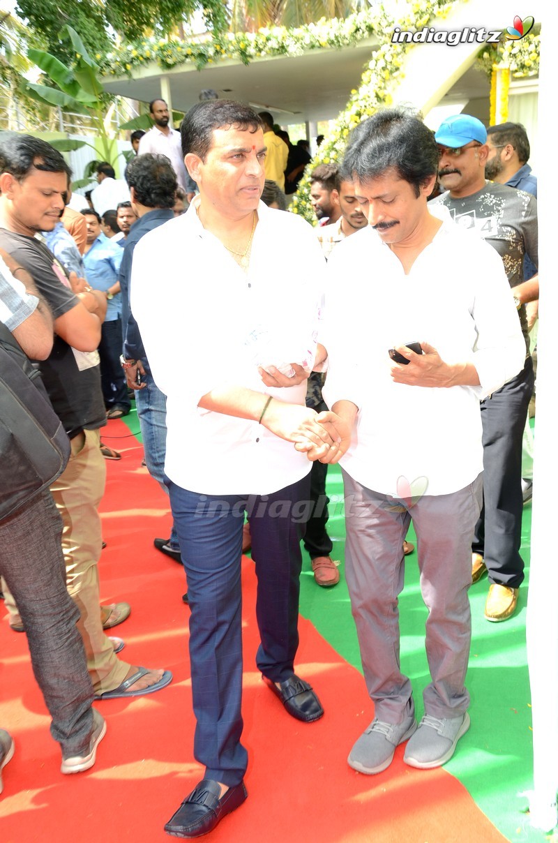 Mahesh Babu's 'Sarileru Neekevvaru' Movie Launch