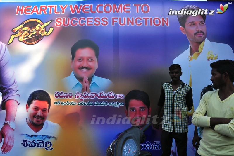 'Sarrainodu' Success Celebrations @ Vijayawada (Set-1)