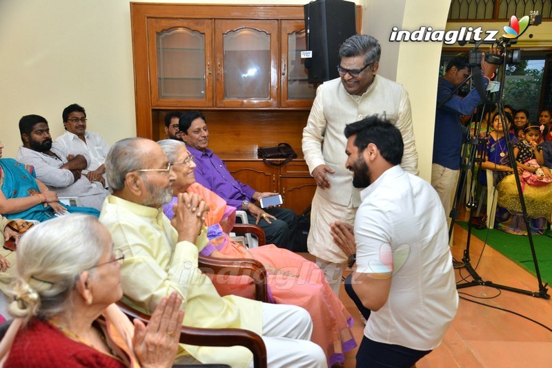 Sirivennela Felicitated At K Viswanath's Athmeeya Abhinandana Sabha