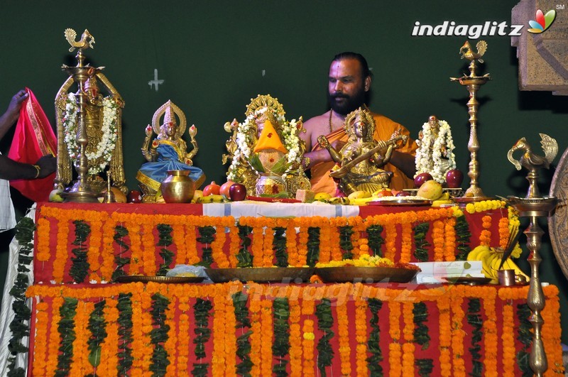 Balakrishna's 'Gautamiputra Satakarni' Movie Launch (Set-1)