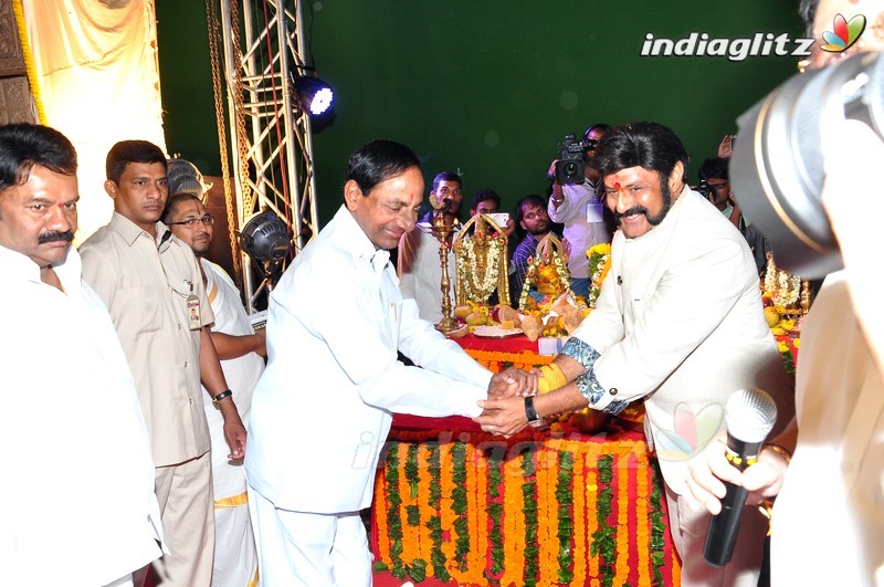 Balakrishna's 'Gautamiputra Satakarni' Movie Launch (Set-2)