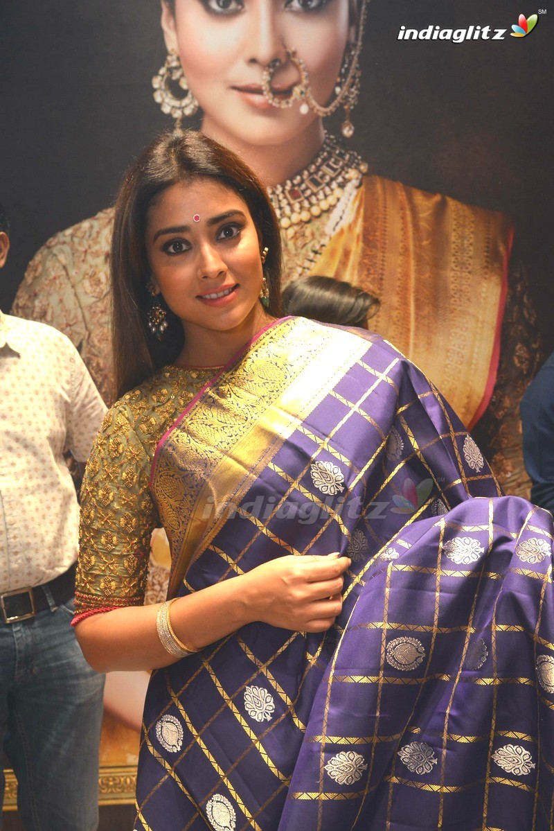 Shriya Saran Launches VRK Silks @ Secunderabad