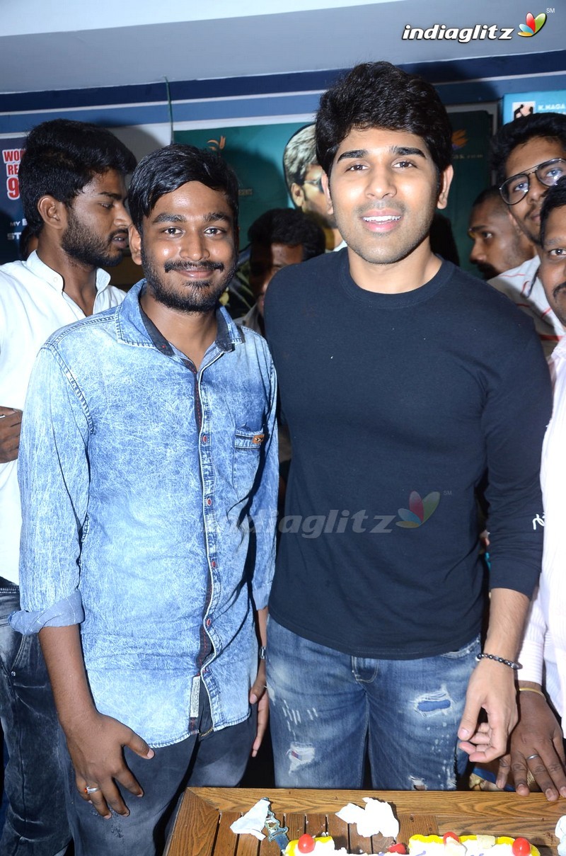 Allu Sirish Celebrates His Birthday Amidst Fans