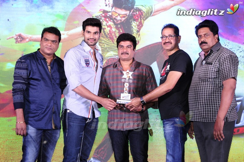 'Speedunnodu' Platinum Disc (Set-2)