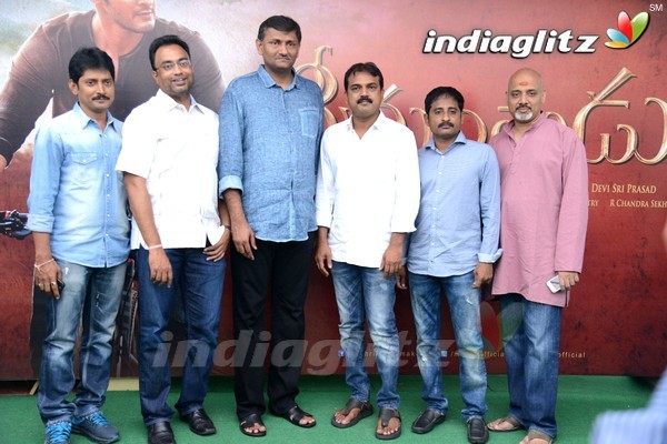 'Srimanthudu' Press Meet