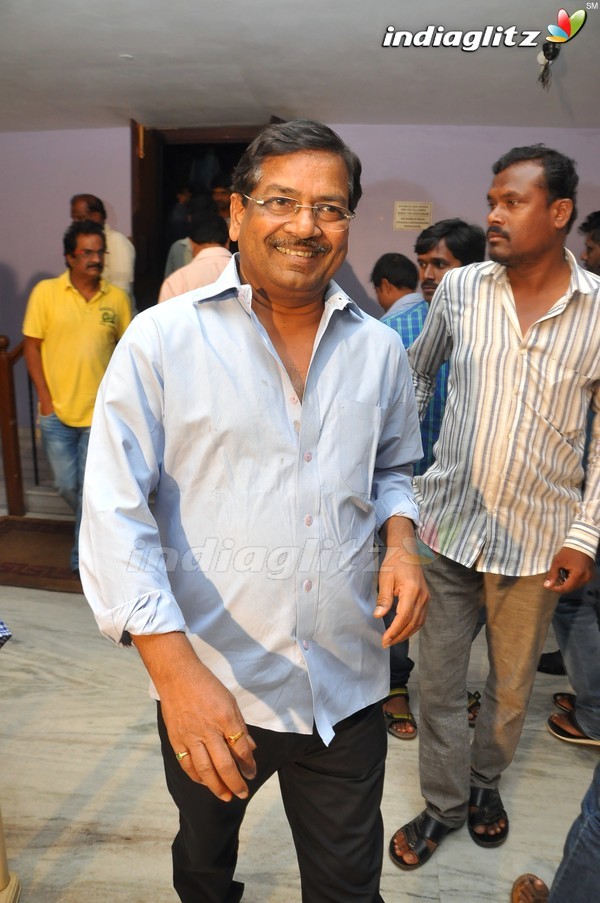 Krishna Watches 'Srimanthudu' With Family