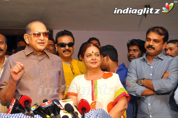 Krishna Watches 'Srimanthudu' With Family