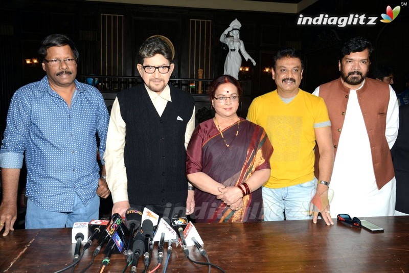 'Sri Sri' Press Meet