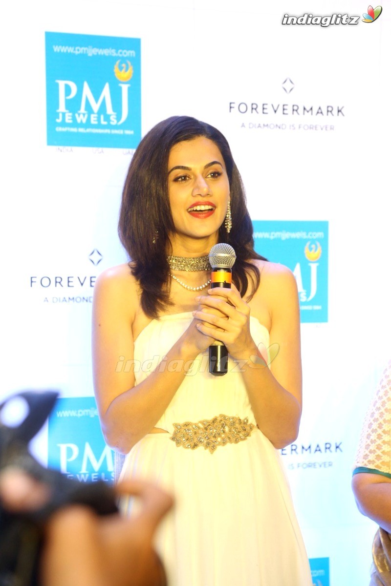 Taapsee Launches Forevermark Diamond Collections at PMJ Jewels