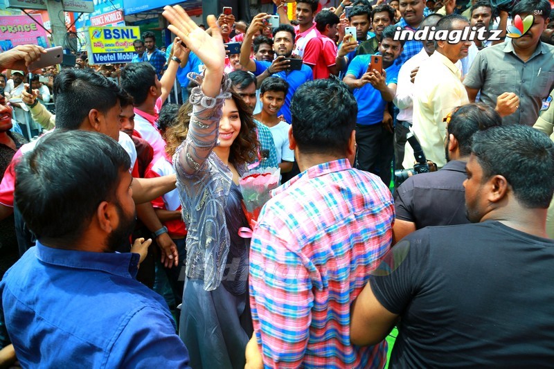 Tamannaah Launches  B New Mobile Store At Karimnagar