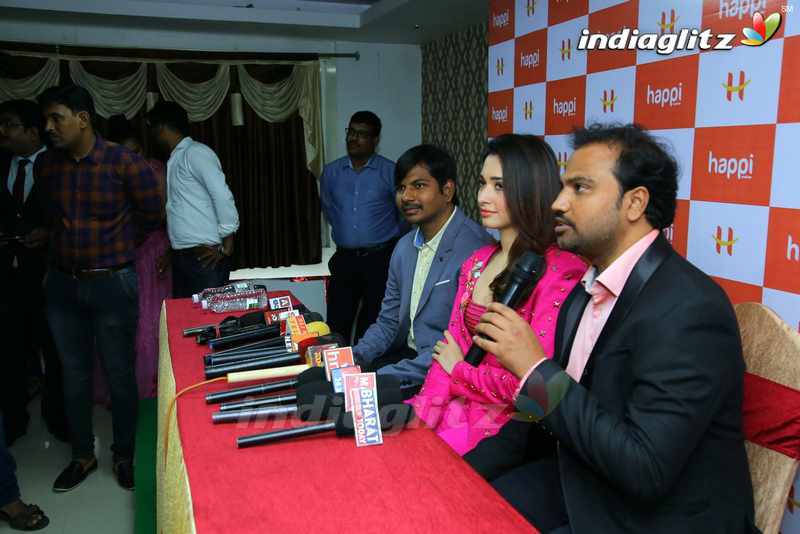 Tamannah Launches Happi Mobiles Store @ Bhimavaram