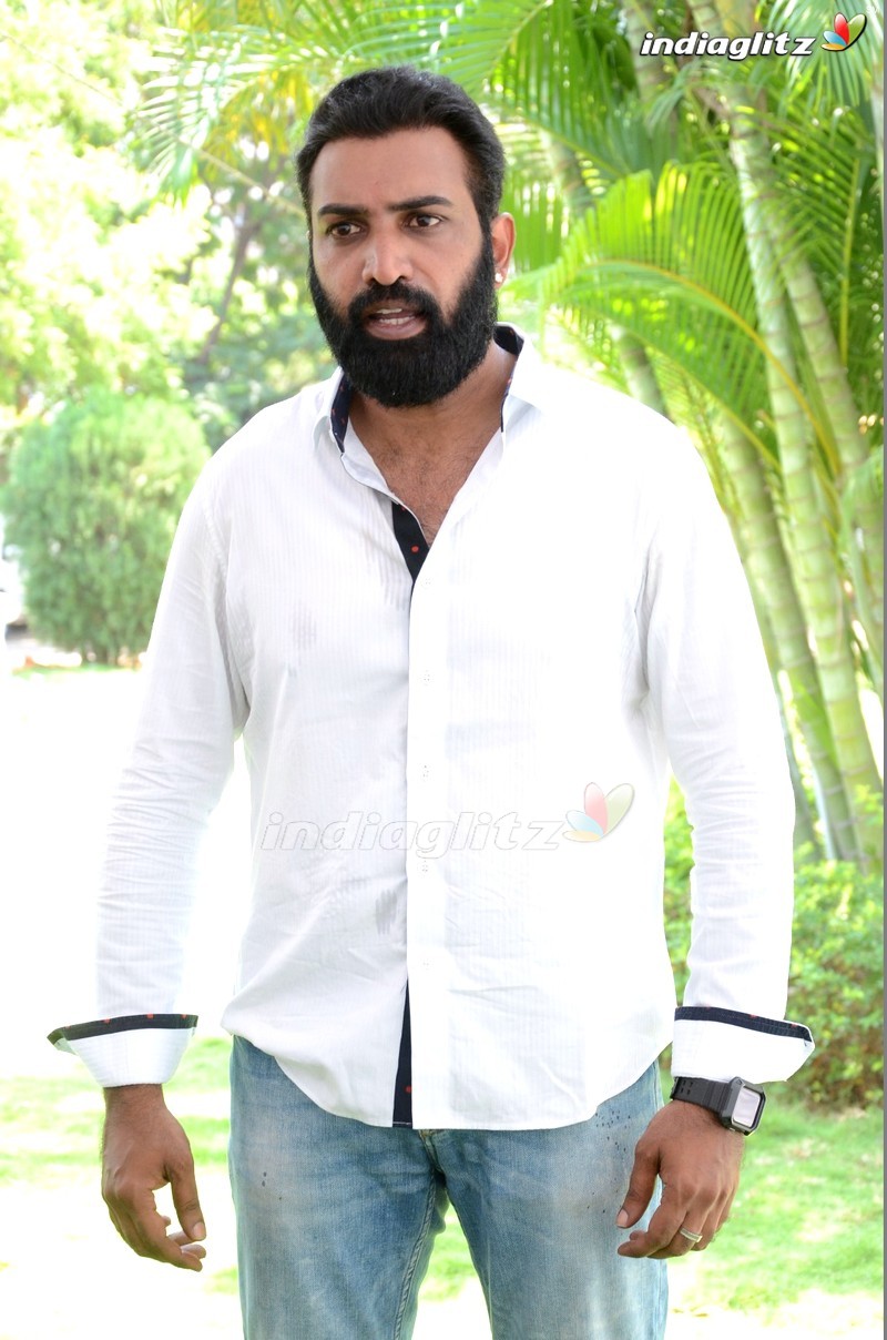 Taraka Ratna's 'Devineni' Movie Launch