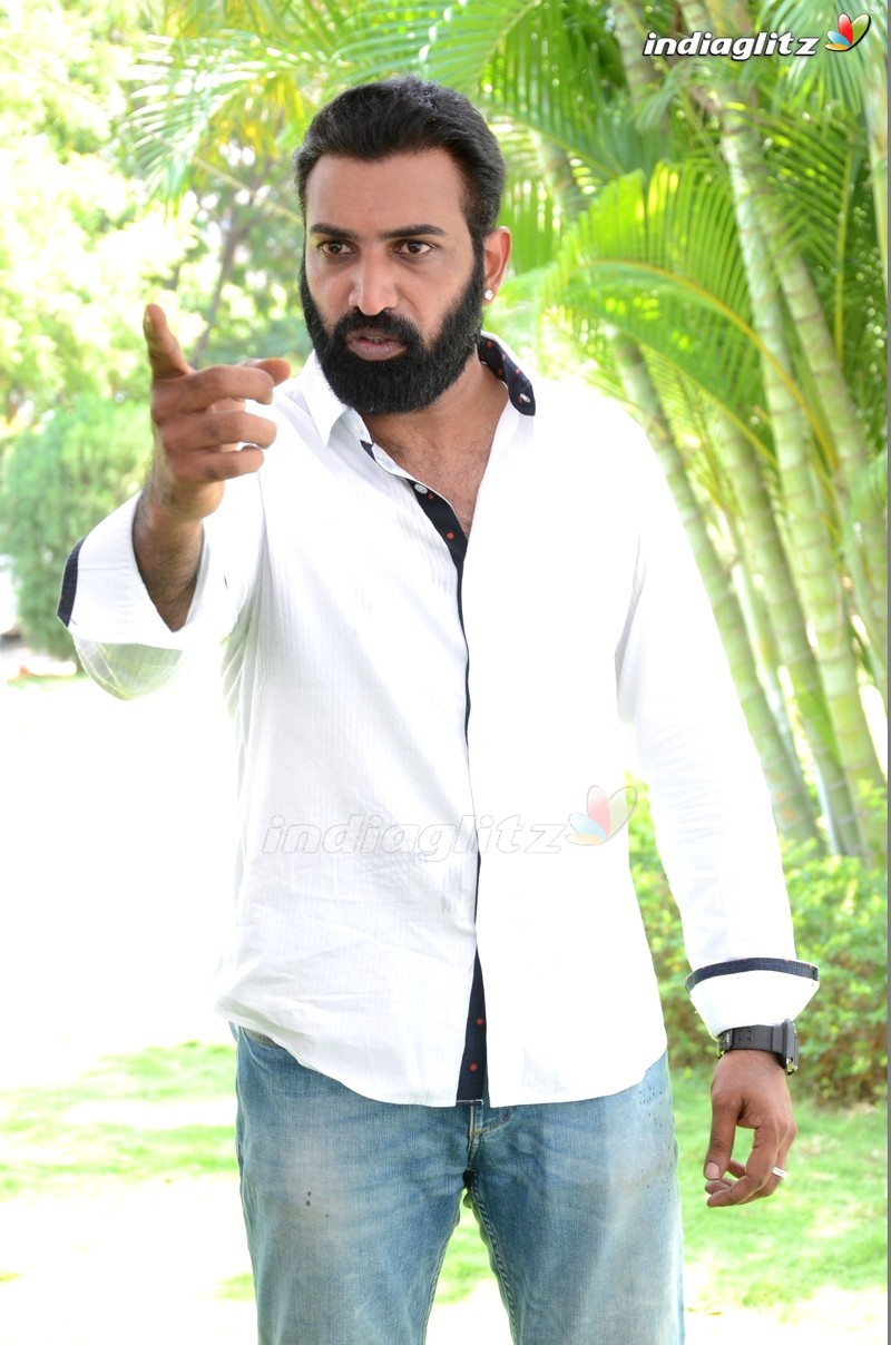 Taraka Ratna's 'Devineni' Movie Launch