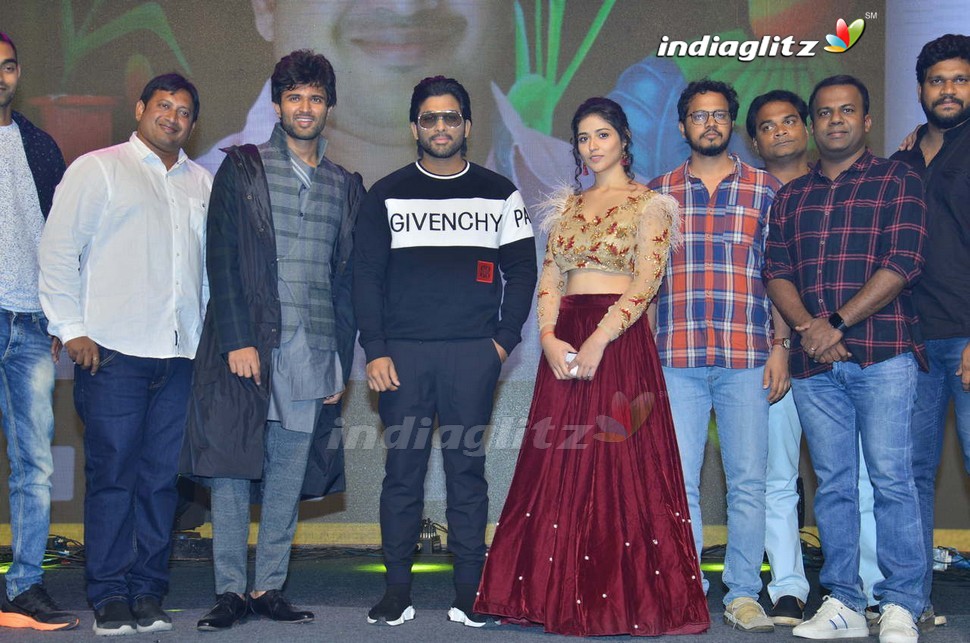 Taxiwaala Pre Release Function