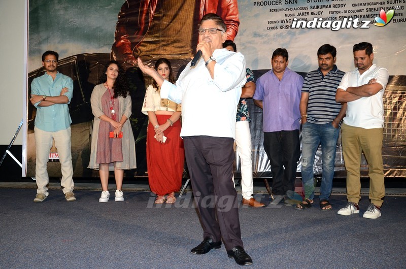 'Taxiwaala' Teaser Launch