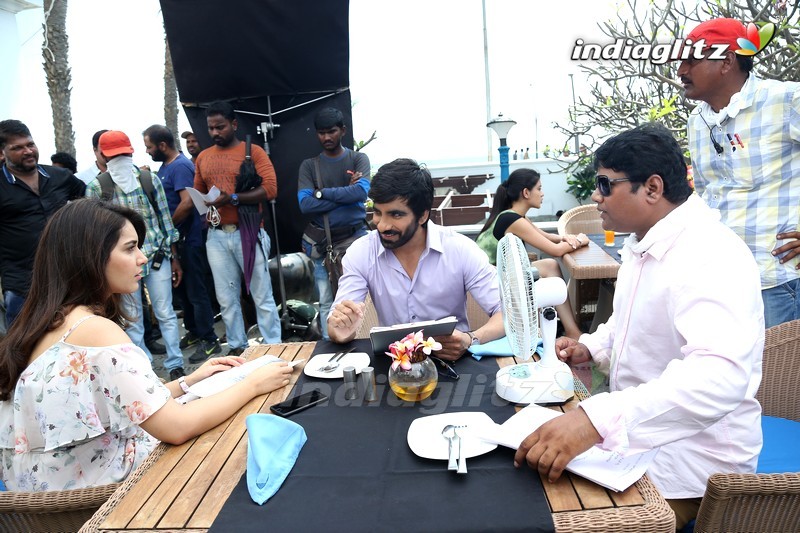 'Touch Chesi Chudu' On Location