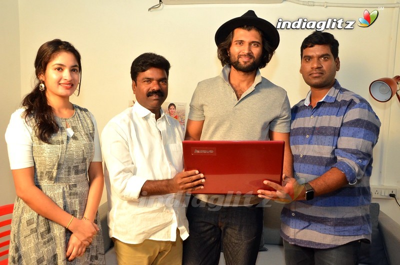 'Tupaki Ramudu'  Teaser Launched By Vijay Devarakonda