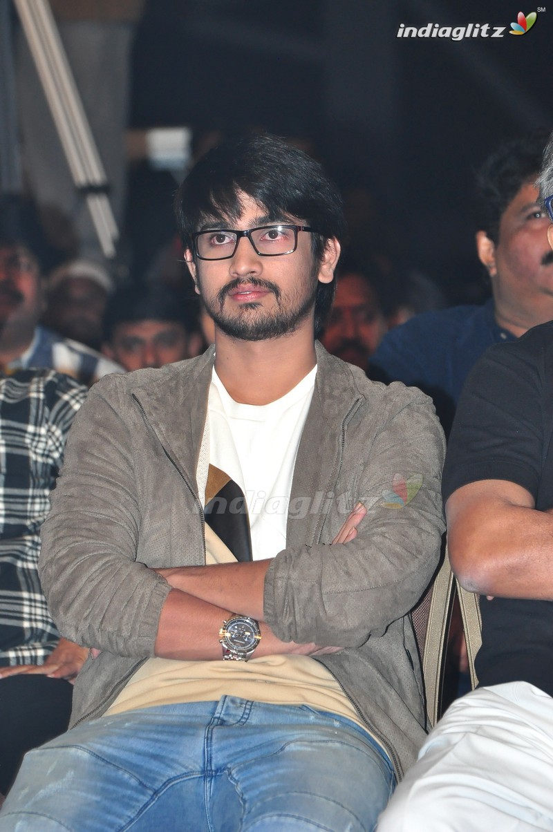 Celebs @ RGV's Shiva To Vangaveeti Event (Set-1)