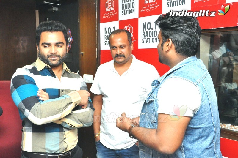 'Veedevadu' Song Launch @ RED FM