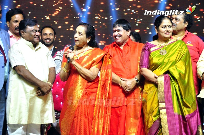 Celebs @ Vendithera Awards Function