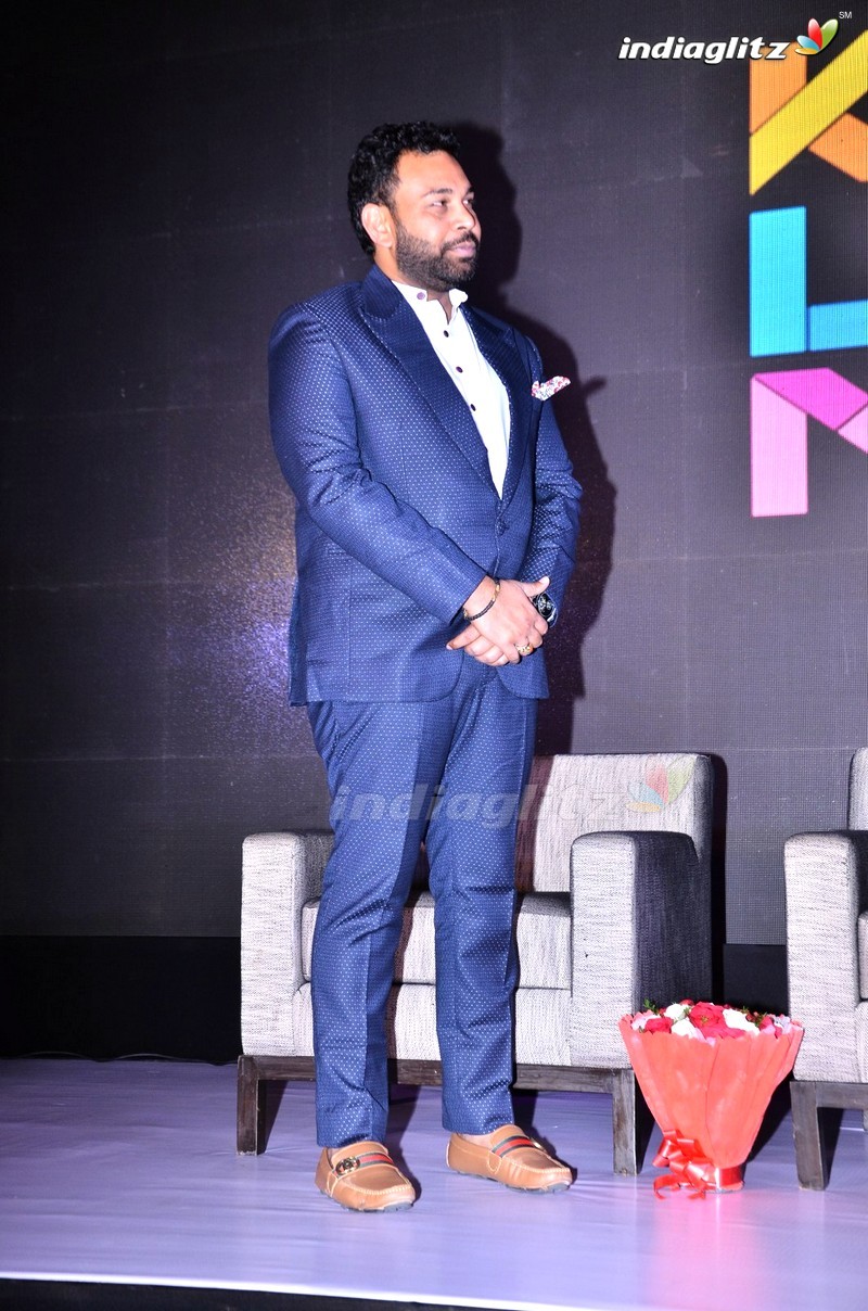 Vijay Devarakonda @ KLM Mall Logo Launch